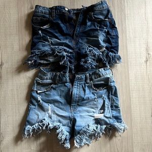 2 pairs no boundaries shorts